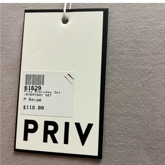 PRIV Everyday Set, Tee Shirt and Bike Shorts Set, Stretchy, Sizes S & M - Picture 7 of 7